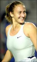 ... mary pierce was born at 1975 01 15 and also mary pierce is canadian