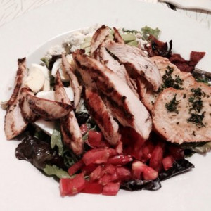 It is especially formulated biodegradable naltrexone implant