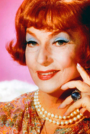'Endora' in Bewitched (1964-72, ABC)Agnes Moorhead, Bewitched Endora ...