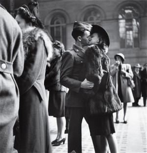 world war ii 2 soldier kiss love couple 1940s new york