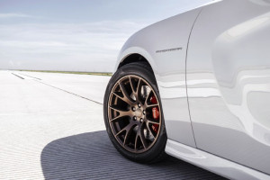 2015 Dodge Charger Srt Hellcat Front Wheels 02