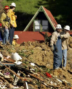 Search for survivors at landslide in La Conchita