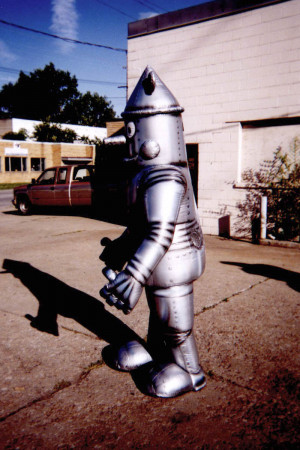 Wizard of Oz Tin Man side