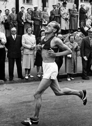 Correr” de Jean Echenoz, la biografía de Emil Zátopek.