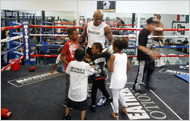 Mayweather Boxer Floyd Mayweather Jr Hugs His Son Zion Mayweather
