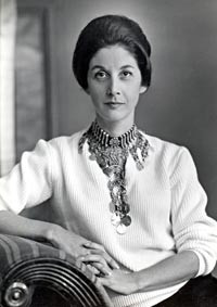 nadine gordimer wearing an arab necklace 1953 photo leon levson nadine ...