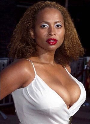 Quotes by Lisa Nicole Carson