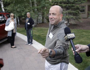 Jeff Zucker (R), president and chief executive officer of NBC ...