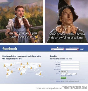 Funny photos funny Wizard of Oz scarecrow