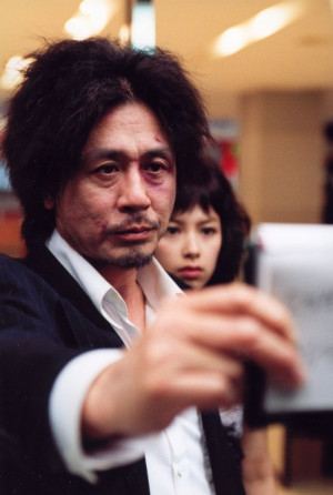 Still of Min-sik Choi in Oldboy (2003)