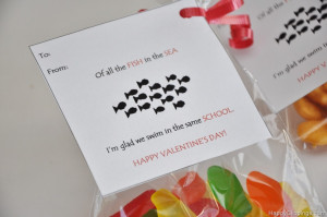 ... baggie, tie it up and attach the School of Fish Valentine printable