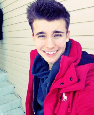 ... weeklychris weeklycuts theweeklychris chris collins christian collins