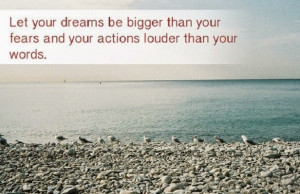 Uplifting Quote on Dreams with Image !!