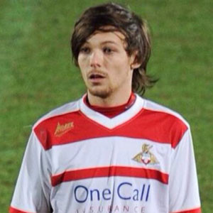 One Direction’s Louis Tomlinson to Buy Hometown Football Club