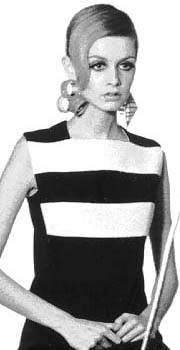 Twiggy at a modeling shoot in 1967.