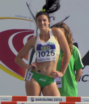 michelle jenneke warm up dance