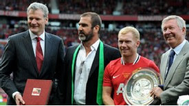 David Gill,Cantona,Sir Alex and the whole of Old Trafford pays tribute ...