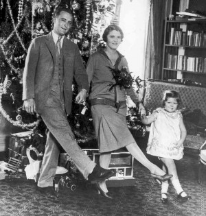 Scott Fitzgerald dances with his wife, Zelda, and daughter, Frances ...