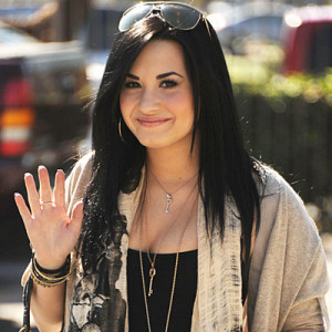 Apr 20, 2011 Demi Lovato, who last week tweeted her support for ...