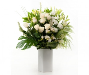 Sympathy--Funeral-Flowers-Flowers-of-Sympathy---Melbourne-delivery ...