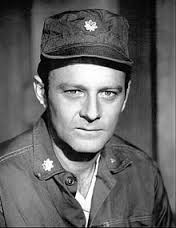 Larry Linville - How tall is Larry Linville ? Personal Biography ?