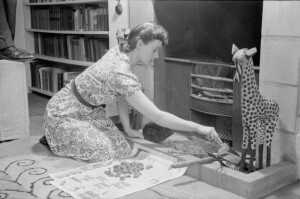 DAY IN THE LIFE OF A WARTIME HOUSEWIFE: EVERYDAY LIFE IN LONDON ...