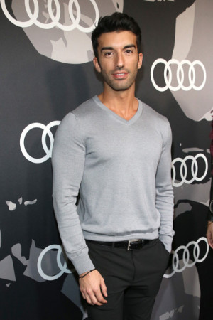 Justin Baldoni 2015