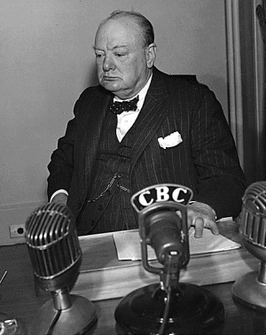winston-churchill-in-quebec-1944.gif