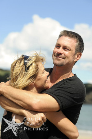 Grant Bowler Pictures