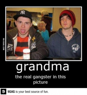 Funny Photo Bombs Pics Vitamin