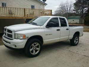 2004 Dodge Ram 1500 Crew Truck