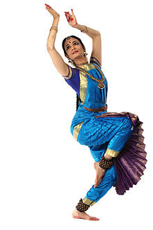 female Bharata Natyam performer
