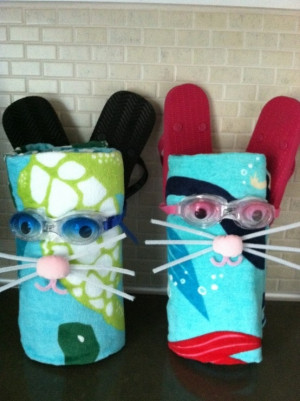 ... flip flops for the ears & pompom/pipe. Cute Easter gift for kids
