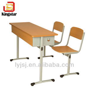 College Classroom Tables and Chairs