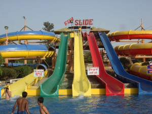 fun n food village amusement and water park gurgaon new delhi