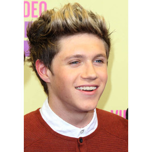 EXCLUSIVE Niall Spills When He’s Getting His Braces Off!