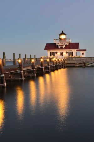 Downtown Manteo- Replica of the Croatan Lighthouse (My great ...
