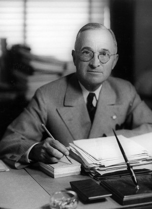 Harry S. Truman: Statement Announcing the Use of the Atomic Bomb on ...