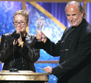 Spiderman 2' producers Laura Ziskin (L) and Avi Arad accept the award ...