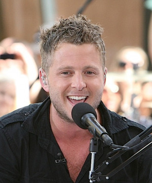 Ryan Tedder of rock/pop band One Republic delights fans with a live ...