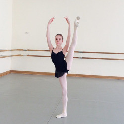 ballerina ballet dance Dancer Balance stretching Bolshoi ballet ...