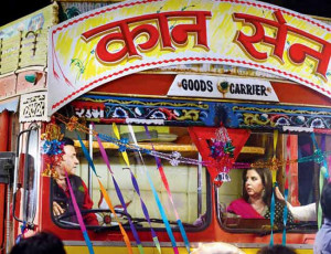 Entertainment Ke Liye Kuch Bhi Karega: Anu Malik drives truck