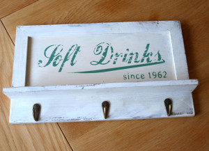 ... Fun Style Wall Plaque/Wall Sign Key Holder - Kitchen Hooks - in White