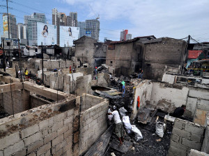 kids dead, 2,000 families homeless in Makati slum fire