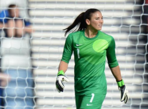 Hope Solo wrong to criticize Brandi Chastain TV commentary