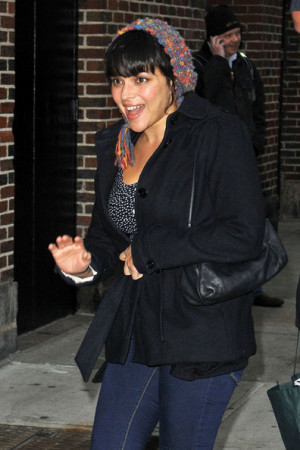 norah jones arrives for letterman in this photo norah jones singer ...