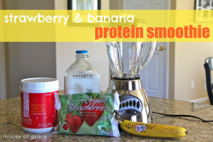 Even though it is fall now, our family never gets tired of smoothies!!