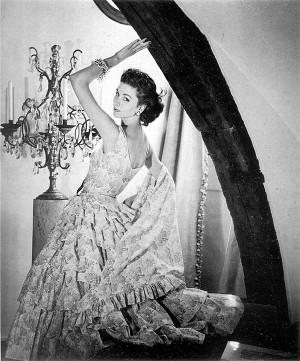 suzy-parker-tree_-back_