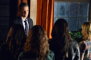 Pictures from Pretty Little Liars Season 3, Episode 20: “Hot Water ...