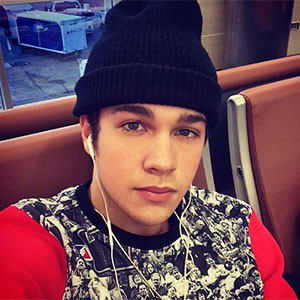 ... Mahone Says Getting Compared to Justin Bieber is “Obnoxious
